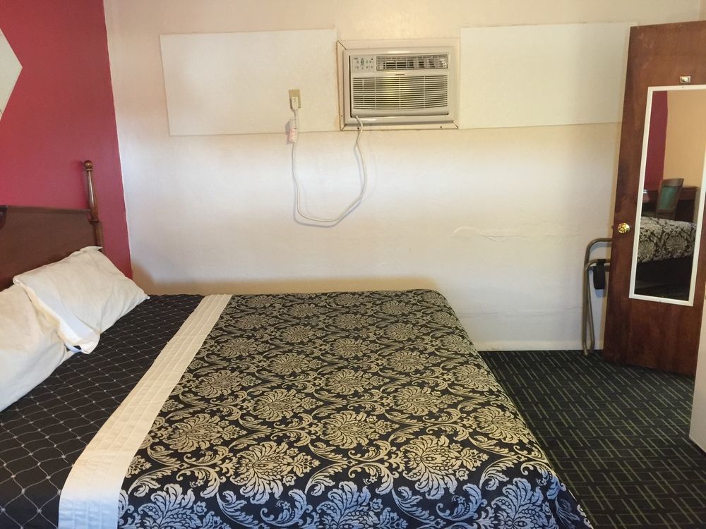 Cooper Motel Tuscola Екстер'єр фото
