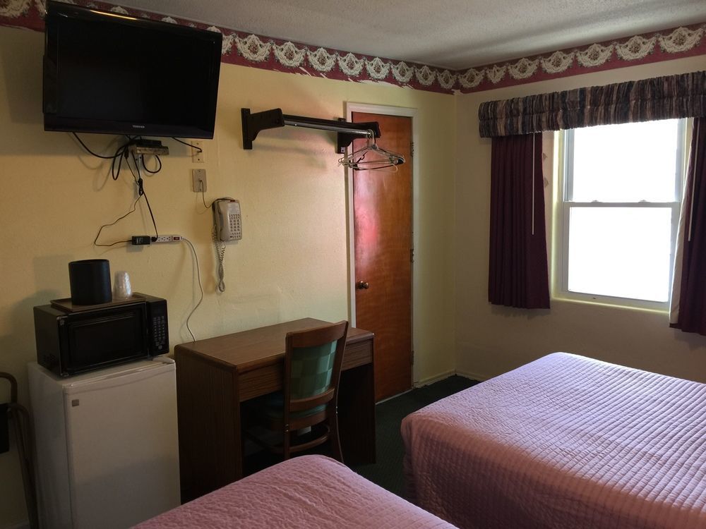 Cooper Motel Tuscola Екстер'єр фото