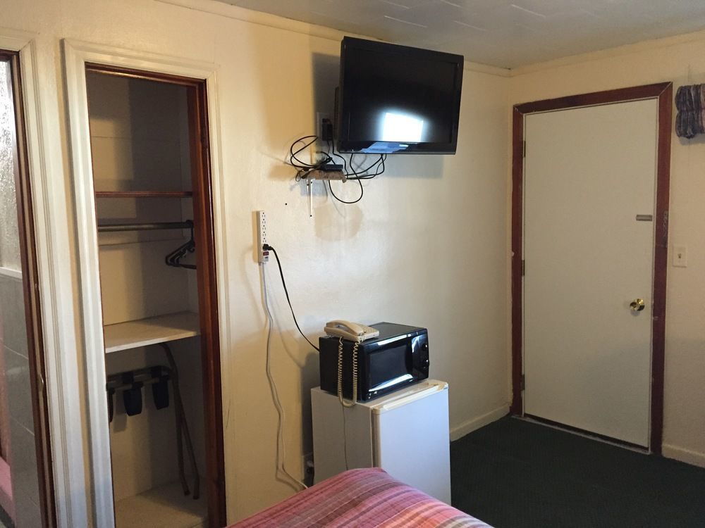 Cooper Motel Tuscola Екстер'єр фото