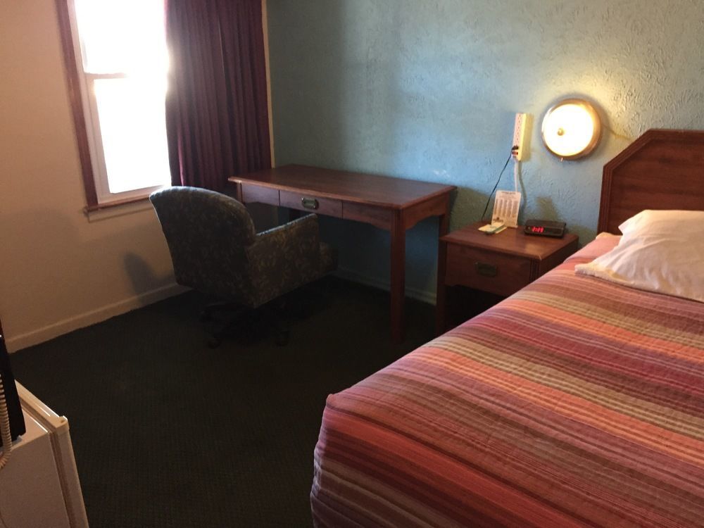 Cooper Motel Tuscola Екстер'єр фото