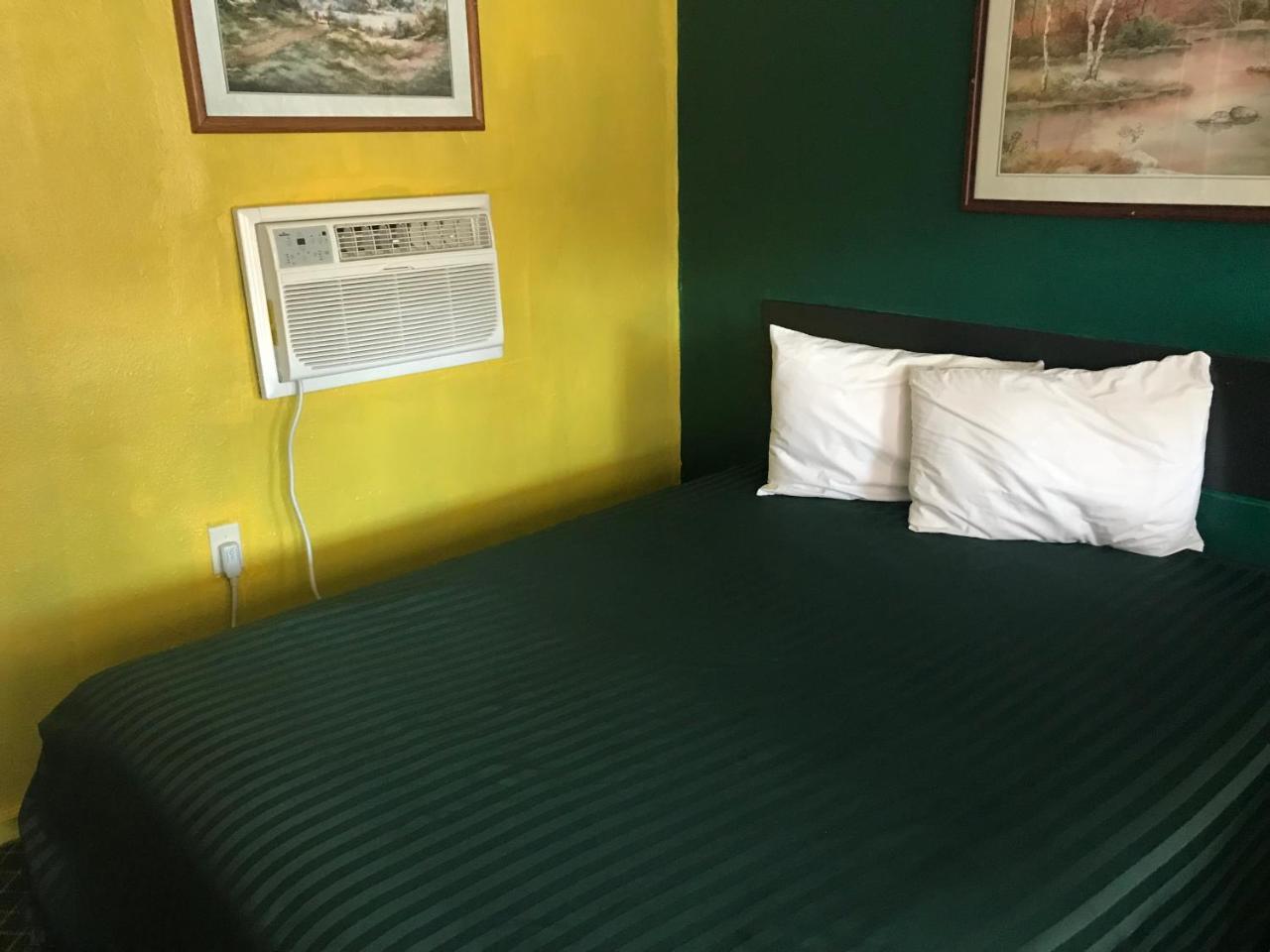Cooper Motel Tuscola Екстер'єр фото