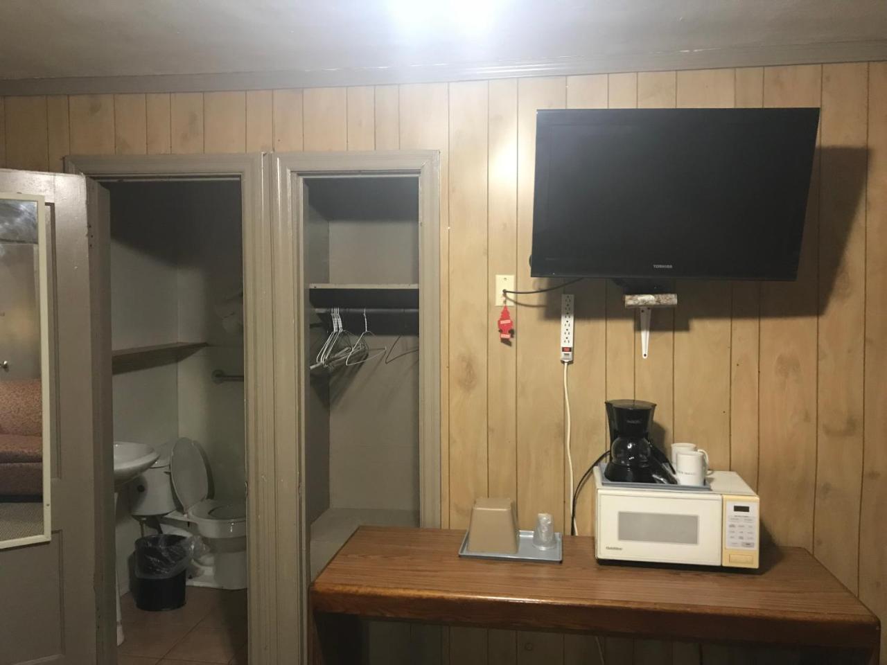 Cooper Motel Tuscola Екстер'єр фото