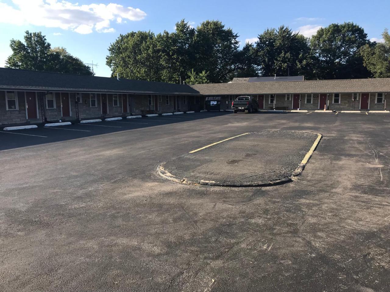Cooper Motel Tuscola Екстер'єр фото
